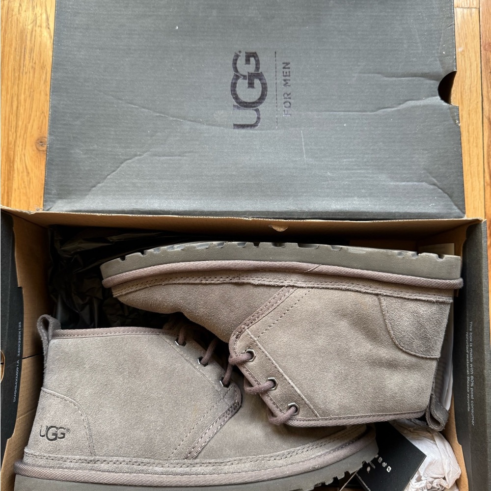 UGG Men's Suede Chukka Boots - Charcoal
